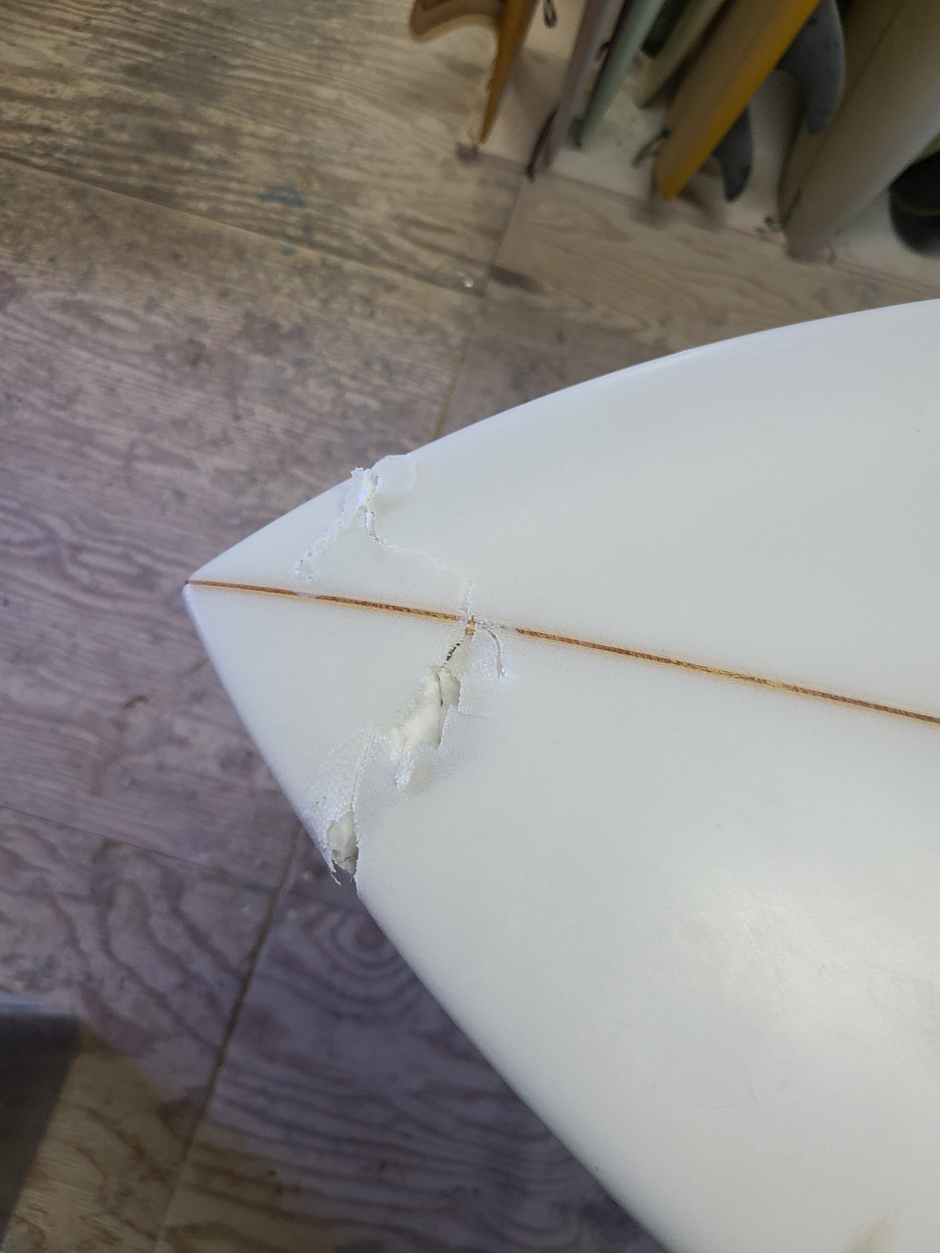 実録】 サーフボード ノーズ折れのリペア 値段は？期間は？仕上がりは？ スローライフ＆アンティーク 湘南